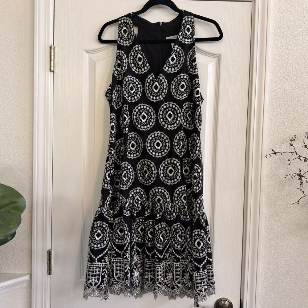 London Times Black White Embroidered Dress 12 V Neck Tiered Scalloped Hem Boho